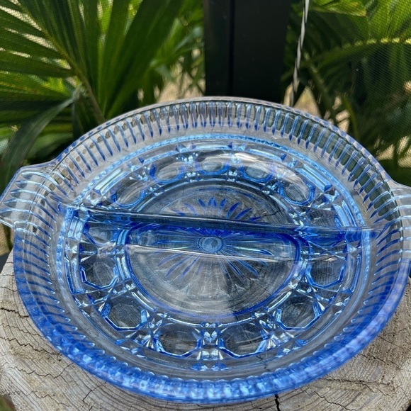 Vintage Ice Blue Indiana Windsor Round Handled Divided Relish Dish 8.5" - Picture 1 of 8